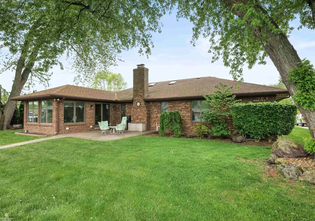 4th image of 41397 Clairpointe St St, Harrison Township, MI 48045 | MLS# 58050208416