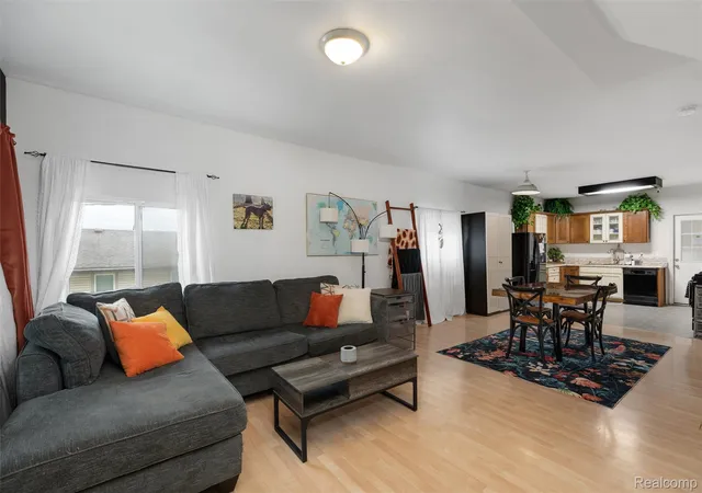 Photo 3 of Single family home for sale at 649 Lounsbury Ave, Pontiac, MI 48340 | MLS# 20261037022 | Listing updated on 2026-07-06