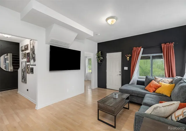 Photo 3 of Single family home for sale at 649 Lounsbury Ave, Pontiac, MI 48340 | MLS# 20261037022 | Listing updated on 2026-07-06