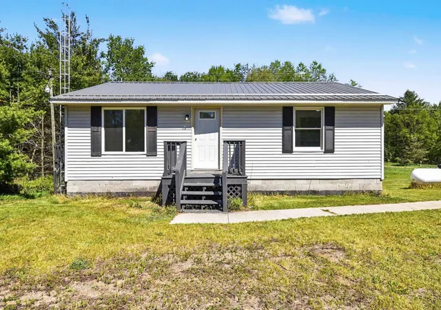 Photo 2 of Single family home for sale at 7032 N Woodruff Rd, Weidman, MI 48893 | MLS# 79080068577 | Listing updated on 2026-09-11