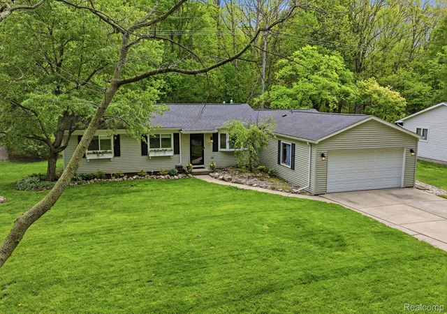 Photo 1 of Single Family Residence at 58032 Robroy St, Washington, MI 48094 | MLS# 20261037076 |  | Sold on 2026-06-16