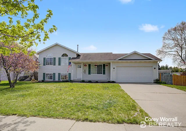 Homes for sale in Grand Rapids, MI | 428 Sunbrook St Se, Grand Rapids, MI 49508 | MLS# 65026023894