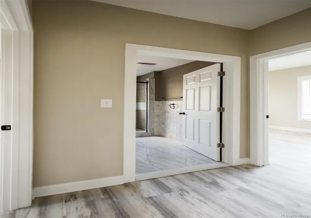 Listing Photo 5 - Condo for sale in building located at 3450 Townsend St, Detroit, MI 48214