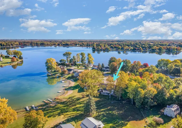 Photo 3 of Single family home for sale at 1057 Crown Point Dr, Weidman, MI 48893 | MLS# 79080068583 | Listing updated on 2026-08-28