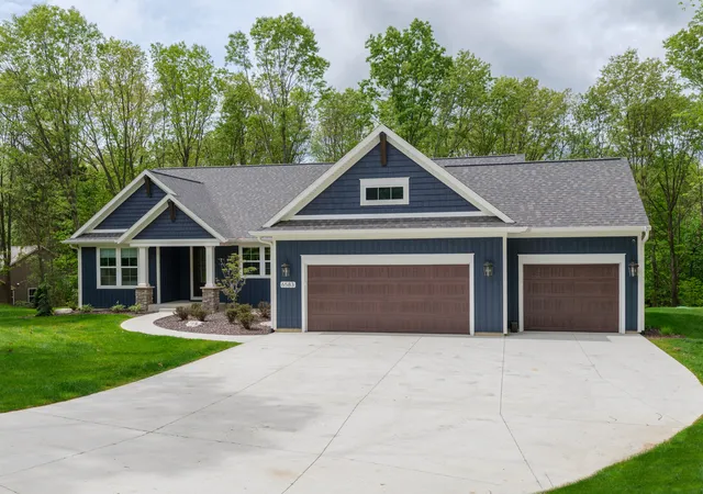 1st image of 6583 W Hidden Lake Cir, Richland, MI 49083 | MLS# 66026023934