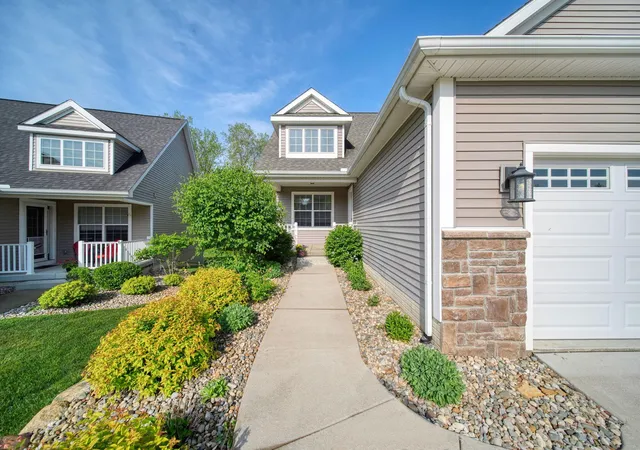 Photo 4 of Condo for sale at 4032 Stoneridge Dr, Jackson, MI 49203 | MLS# 55026023932 | Listing updated on 2026-05-30