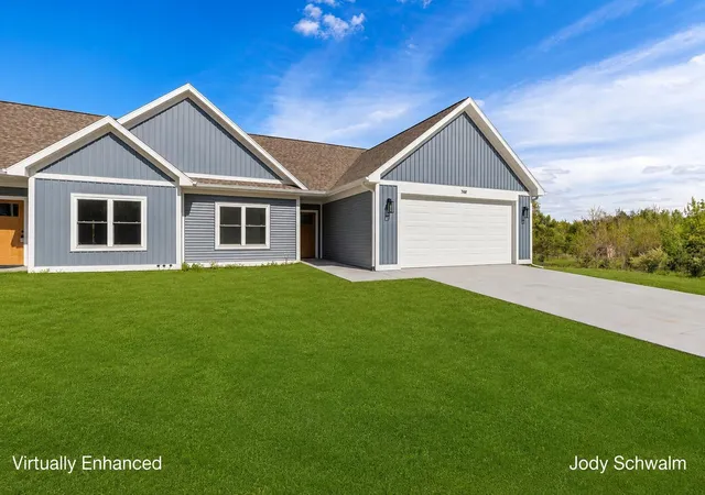 3rd image of 748 Noble Dr, Belding, MI 48809 | MLS# 65026023943