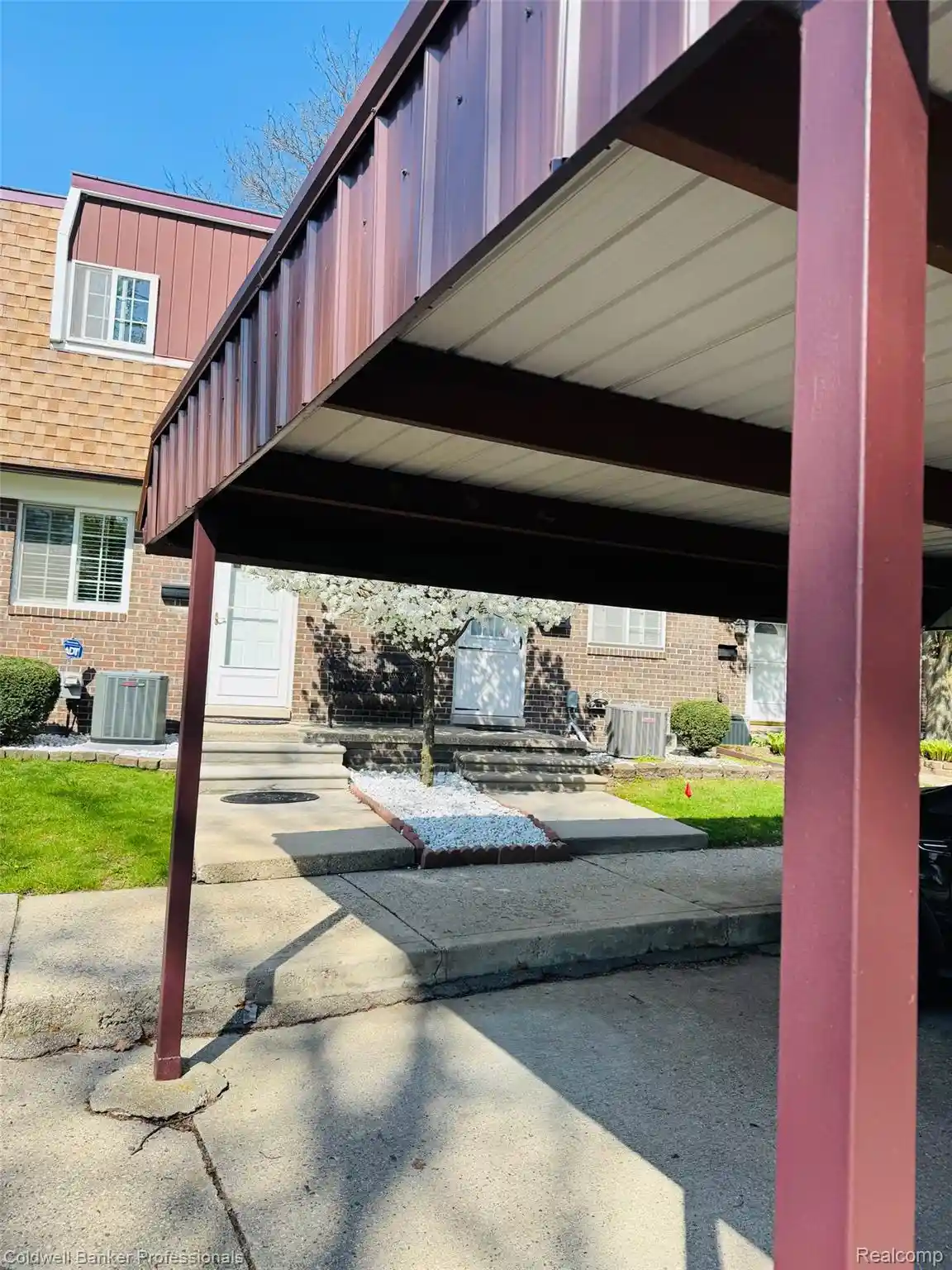 Listing Photo 31 - Condo for sale in 37021 E Aragona Dr located at 37021 E Aragona Dr, Clinton Township, MI 48036 - Unit 37021 E Aragona Dr