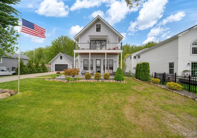 Photo 2 of Single family home for sale at 3493 Round Lake Hwy, Manitou Beach, MI 49253 | MLS# 56050208484 | Listing updated on 2026-07-07
