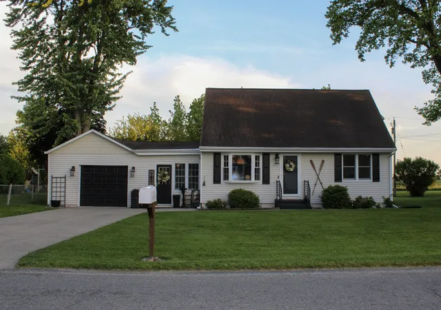 1st image of 22555 Diamond Cove St, Cassopolis, MI 49031 | MLS# 69026024010