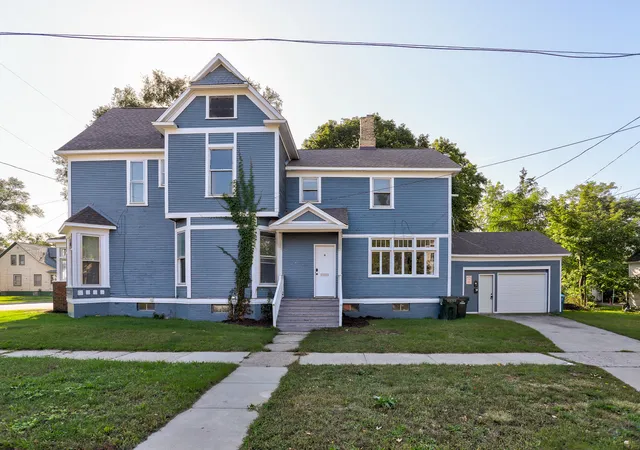Photo 3 of Multi family home for sale at 1223 Terrace St, Muskegon, MI 49442 | MLS# 65026024005 | Listing updated on 2026-07-27