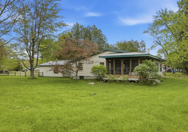 Photo 1 of Single family home for sale at 17079 5th Street, Barryton, MI 49305 | MLS# 72026024047 | Listing updated on 2026-09-14