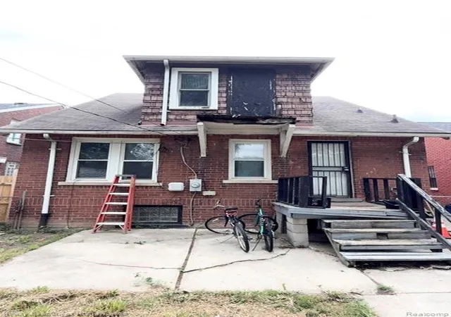 Photo 4 of Single family home for sale at 8259 Kentucky St, Detroit, MI 48204 | MLS# 20261037243 | Listing updated on 2026-07-06