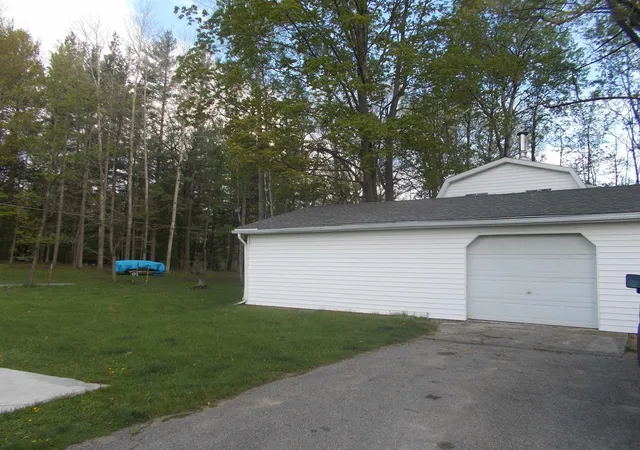 43rd image of 8101 Long Lake Rd, Hale, MI 48739 | MLS# 77080068608