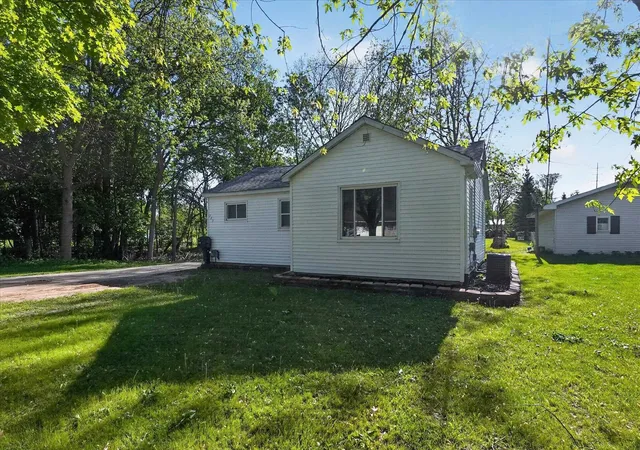 Photo 4 of Single family home for sale at 225 Grafton Ave, Alma, MI 48801 | MLS# 79080068611 | Listing updated on 2026-07-09