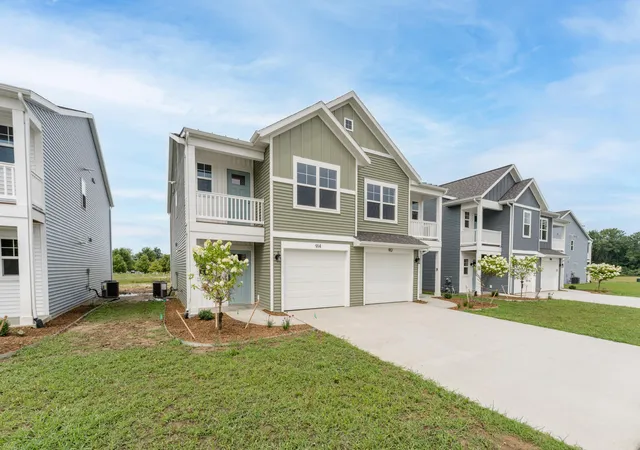 2nd image of 914 Indiana Ave #14, South Haven, MI 49090 | MLS# 69026024075