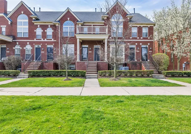 Photo 1 of Sale Pending at 3214 Camden Dr #28, Troy, MI 48084 | MLS# 20261037305 | Listing updated on 2026-07-07