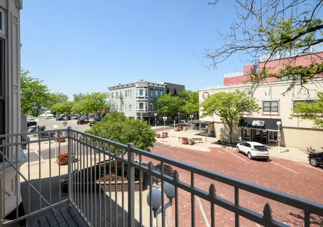 4th image of 403 State St #3, Saint Joseph, MI 49085 | MLS# 69026024139