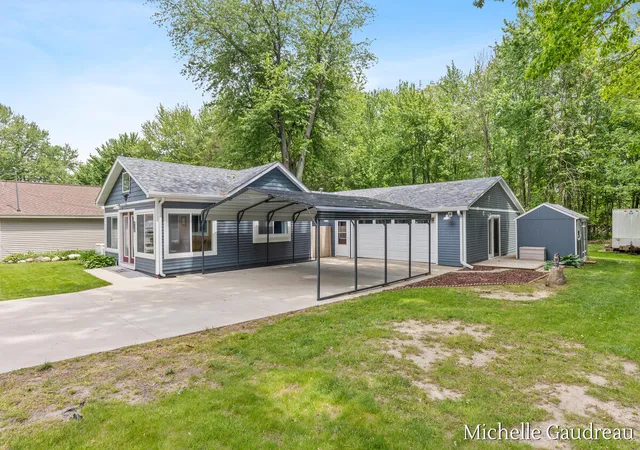 4th image of 621 Eagle Point Rd, Lake Odessa, MI 48849 | MLS# 65026024143