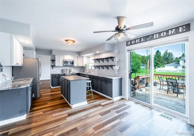 Photo 3 of Single family home for sale at 9359 Lochmoor Dr, Davison, MI 48423 | MLS# 20261037320 | Listing updated on 2026-09-18