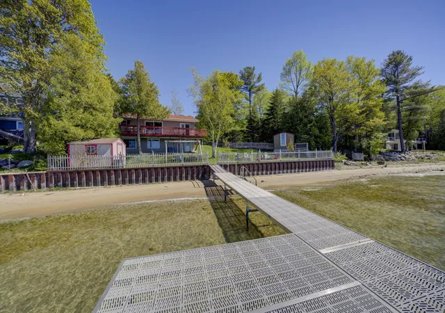 Photo 4 of Single family home for sale at 488 S Stony Point Rd, Suttons Bay, MI 49682 | MLS# 78080068618 | Listing updated on 2026-07-03