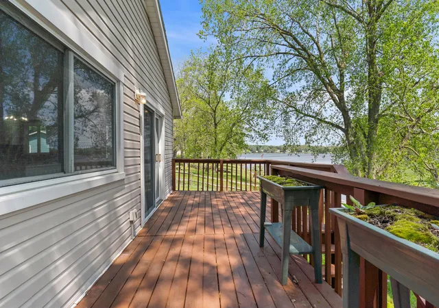 Photo 3 of Single family home for sale at 4330 Dawn Dr, Hillsdale, MI 49242 | MLS# 53026024218 | Listing updated on 2026-07-10