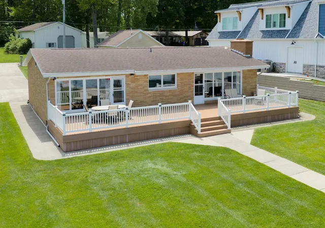 2nd image of 20518 Diamond Shores Dr, Cassopolis, MI 49031 | MLS# 69026024231