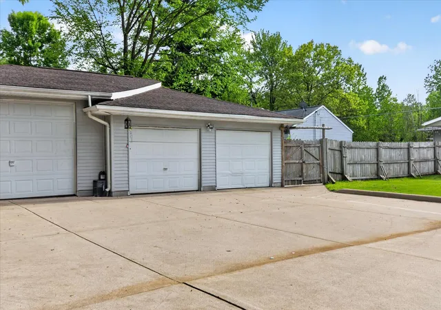 48th image of 9489 Hyde Rd, Clarklake, MI 49234 | MLS# 55026024297