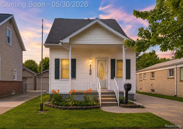 Photo 1 of Single family home for sale at 4156 Burns Ave, Lincoln Park, MI 48146 | MLS# 20261037571 | Listing updated on 2026-09-14