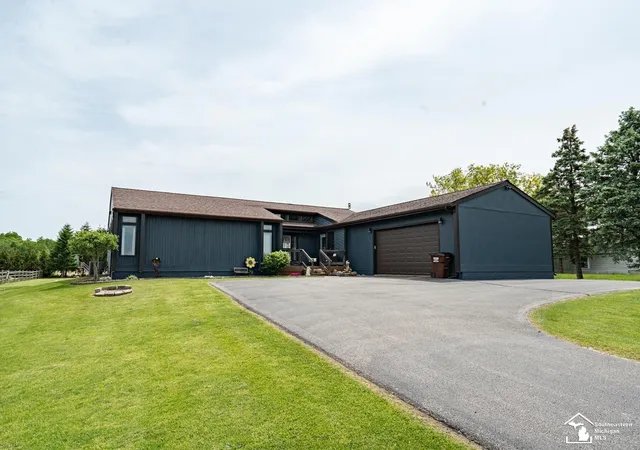Photo 2 of Single family home for sale at 7338 Turk Rd, Ottawa Lake, MI 49267 | MLS# 57050208683 | Listing updated on 2026-06-05
