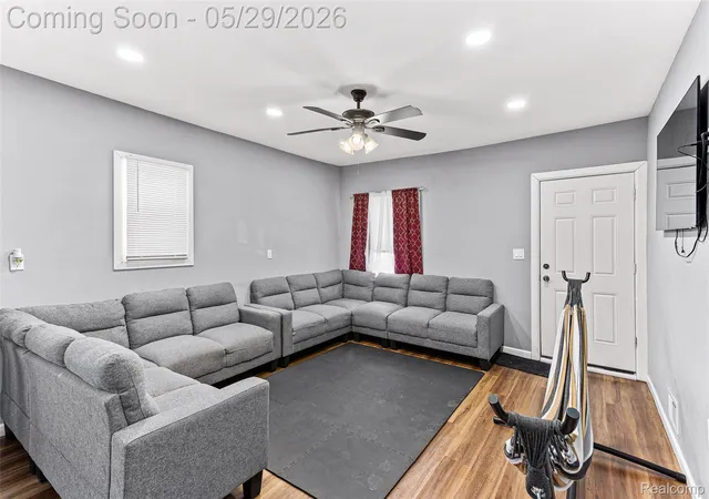 4th image of 9365 Quincy St, Detroit, MI 48204 | MLS# 20261037586