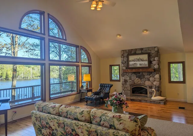 3rd image of 3520 Childs Ln, Central Lake, MI 49622 | MLS# 78080068706