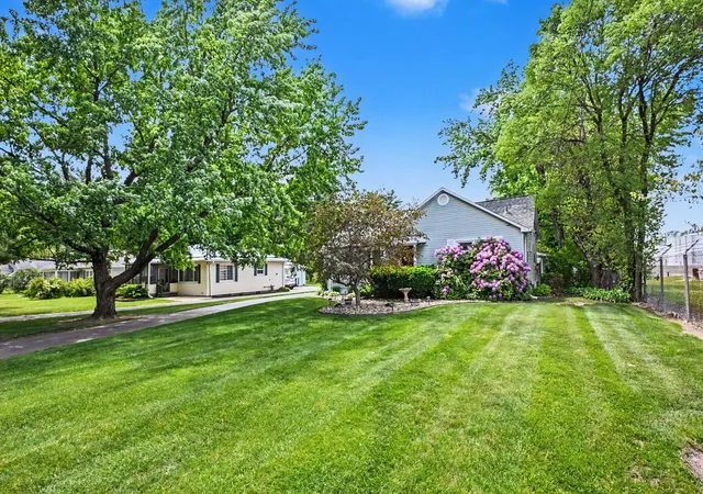 Photo 3 of Single family home for sale at 2402 S 3rd Street, Niles, MI 49120 | MLS# 69026024465 | Listing updated on 2026-06-02