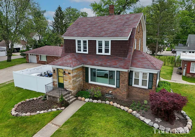 Photo 3 of House for sale at 1159 S Shore Dr, Holland, MI 49423 | MLS# 71026024468 | Listing updated on 2026-07-23