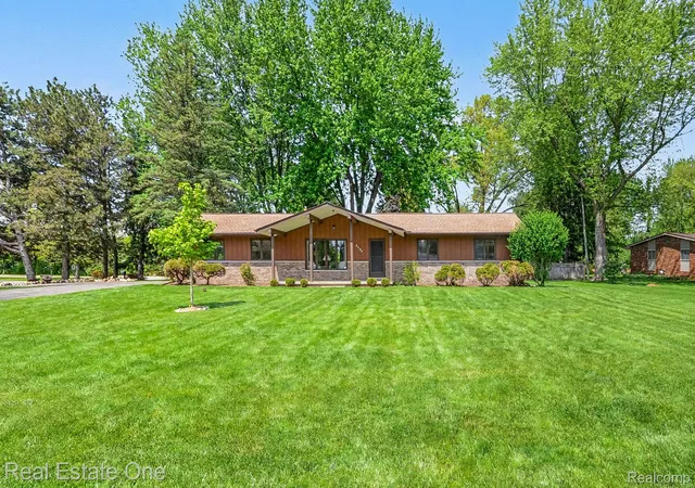 Photo 1 of Sale Pending at 5494 Boyne Highland Trl, Clarkston, MI 48348 | MLS# 20261037608 | Listing updated on 2026-06-12