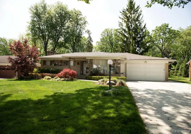 Homes for sale in Clawson City Oakland, MI | 1040 Goodale Ave, Clawson City Oakland, MI 48017 | MLS# 20261037611