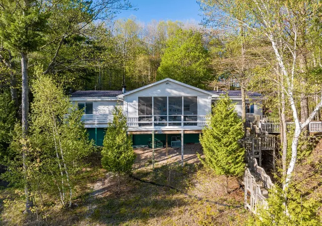 Photo 3 of Single family home for sale at 16533 Wagner Rd, Lake Ann, MI 49650 | MLS# 78080068712 | Listing updated on 2026-06-01