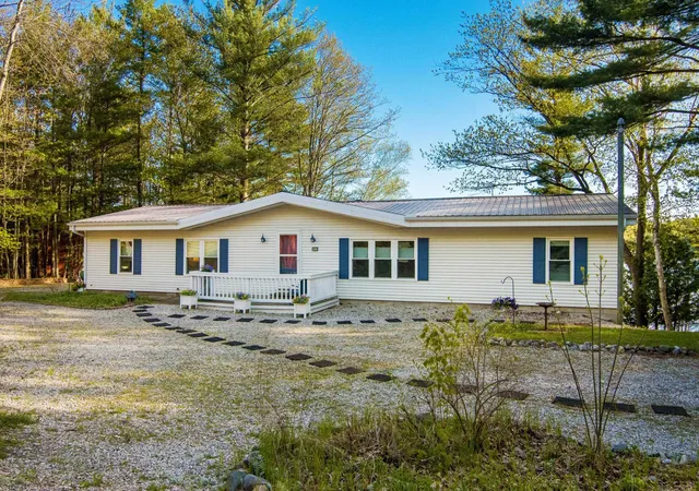 Photo 3 of Single family home for sale at 16533 Wagner Rd, Lake Ann, MI 49650 | MLS# 78080068712 | Listing updated on 2026-06-01