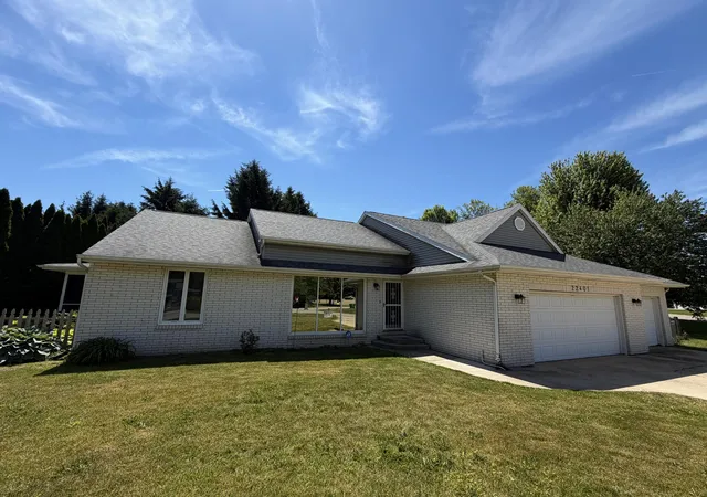 2nd image of 22401 Happy Dr, Cassopolis, MI 49031 | MLS# 69026024485