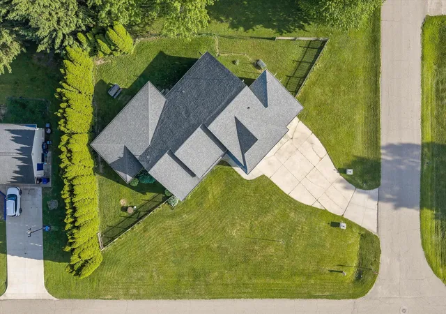 Photo 3 of Single family home for sale at 22401 Happy Dr, Cassopolis, MI 49031 | MLS# 69026024485 | Listing updated on 2026-09-05
