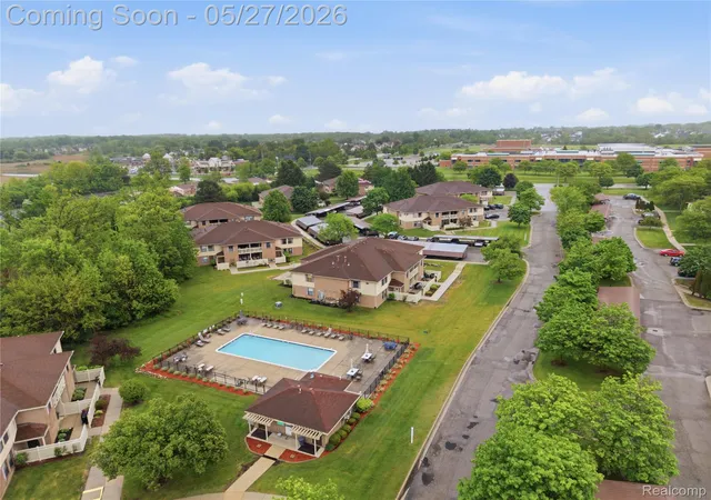 2nd image of 61212 Greenwood Dr, South Lyon, MI 48178