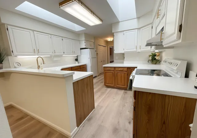 Listing Photo 3 - Condo for sale in building located at 3 Slatestone Dr, Saginaw, MI 48603