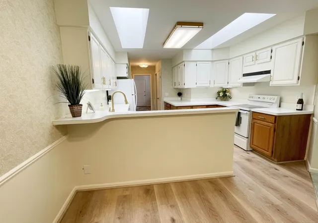 Listing Photo 4 - Condo for sale in building located at 3 Slatestone Dr, Saginaw, MI 48603