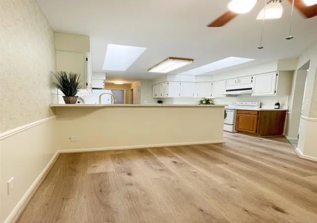 Listing Photo 5 - Condo for sale in building located at 3 Slatestone Dr, Saginaw, MI 48603