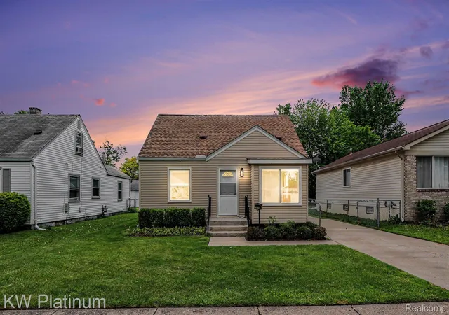Photo 1 of Sale Pending at 19070 Melvin St, Roseville, MI 48066 | MLS# 20261037635 | Listing updated on 2026-06-01
