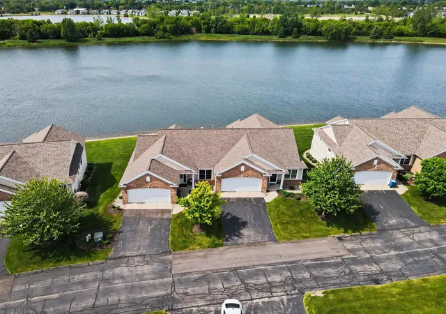 Listing Photo 4 - Condo for sale in building located at 6011 Elmwood Lake Dr, Hudsonville, MI 49426