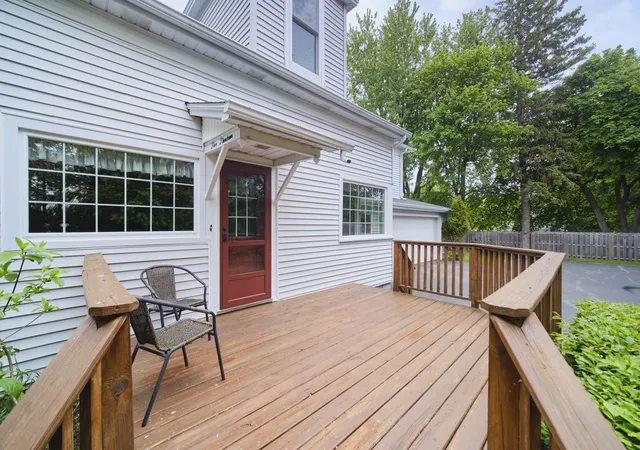Photo 4 of Single family home for sale at 513 Oak St, Manistee, MI 49660 | MLS# 67026024503 | Listing updated on 2026-06-08