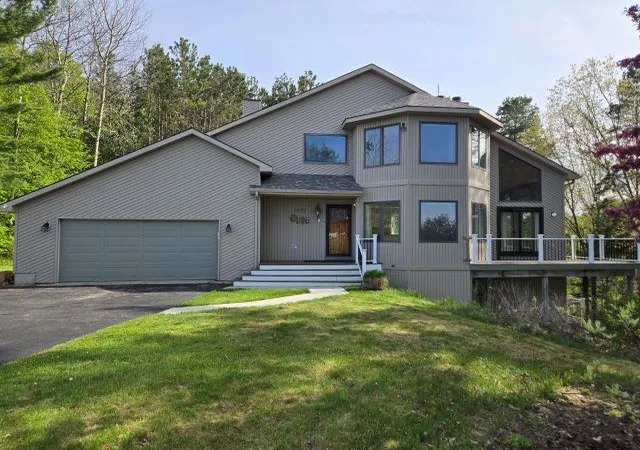 Photo 1 of Single family home for sale at 1177 Fairway Pointe Dr, Traverse City, MI 49696 | MLS# 78080068723 | Listing updated on 2026-09-17