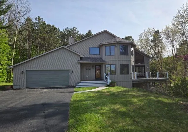 Photo 2 of Single family home for sale at 1177 Fairway Pointe Dr, Traverse City, MI 49696 | MLS# 78080068723 | Listing updated on 2026-09-17
