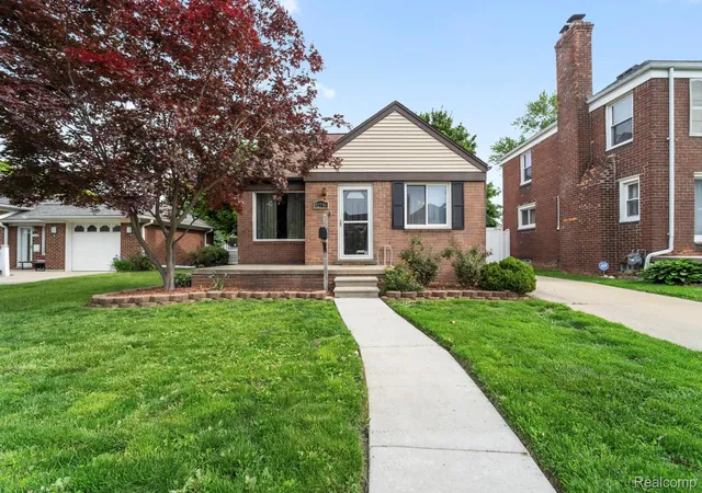 Photo 1 of Single family home for sale at 12754 Catalpa St, Southgate, MI 48195 | MLS# 20261037653 | Listing updated on 2026-06-16